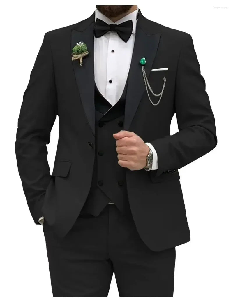 Ethan | Classic men's wedding guest suit | Three-piece suit | Formal attire 3